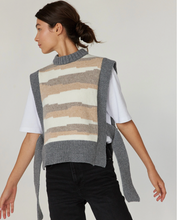 Load image into Gallery viewer, Kalvos - Merino Wool Vest
