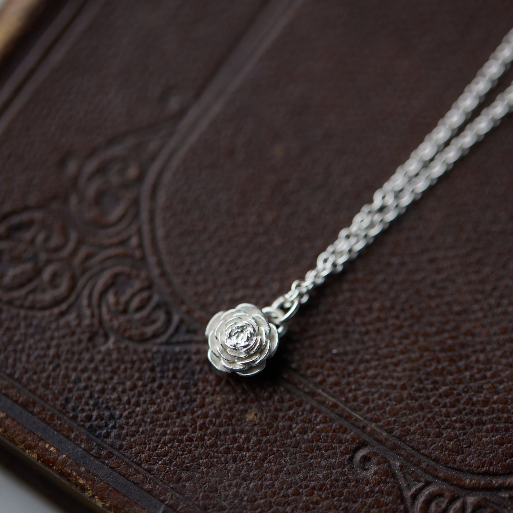 Hannah Blount Jewelry Rose Garden Necklace in Sterling Silver